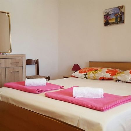 Guesthouse Jenny (Adults Only) Novalja Bagian luar foto