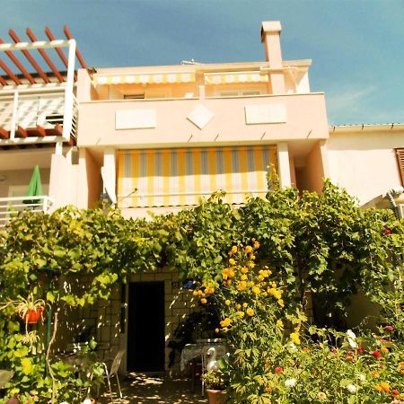 Guesthouse Jenny (Adults Only) Novalja Bagian luar foto