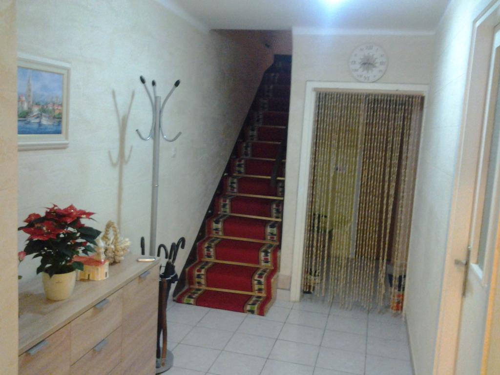 Guesthouse Jenny (Adults Only) Novalja Bagian luar foto