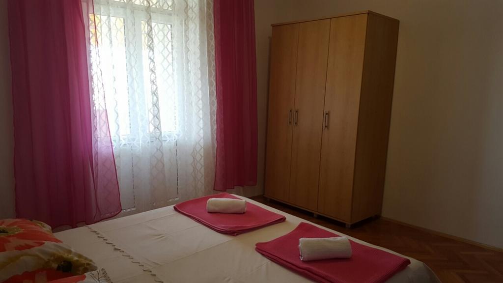 Guesthouse Jenny (Adults Only) Novalja Bagian luar foto
