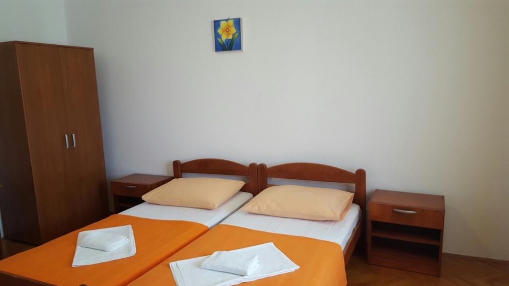 Guesthouse Jenny (Adults Only) Novalja Bagian luar foto